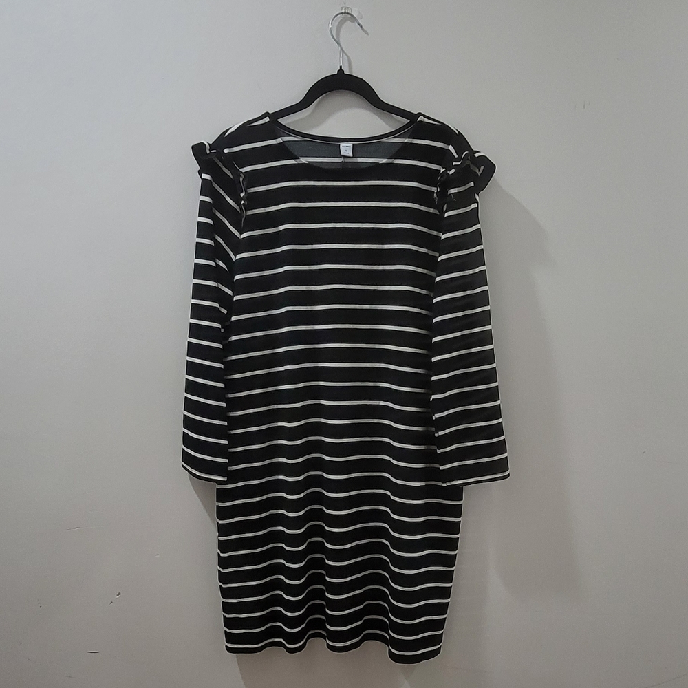 Old Navy Striped B&W Ruffle Long Sleeve Ponte Knit Semi Fitted Tee Dress XL
